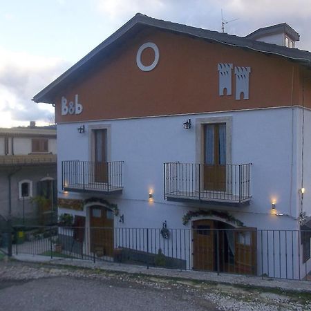 Bed and Breakfast Le antiche Torri à Pescasseroli Extérieur photo