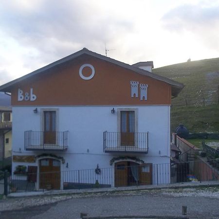 Bed and Breakfast Le antiche Torri à Pescasseroli Extérieur photo