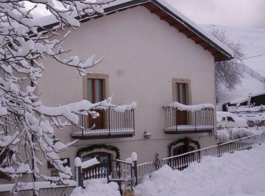 Bed and Breakfast Le antiche Torri à Pescasseroli Extérieur photo
