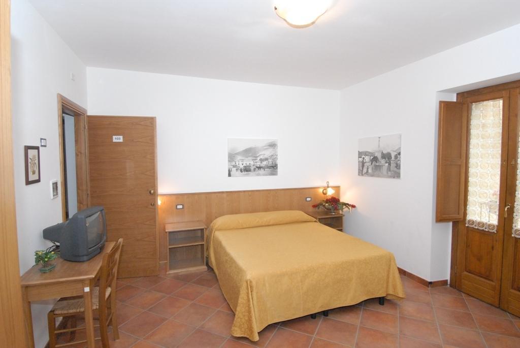 Bed and Breakfast Le antiche Torri à Pescasseroli Chambre photo